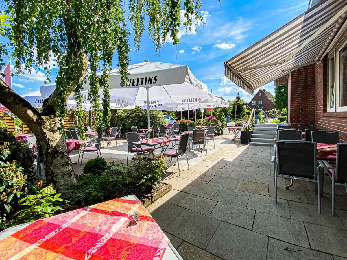 Hotel-Restaurant Vier Linden Stade Esterno foto