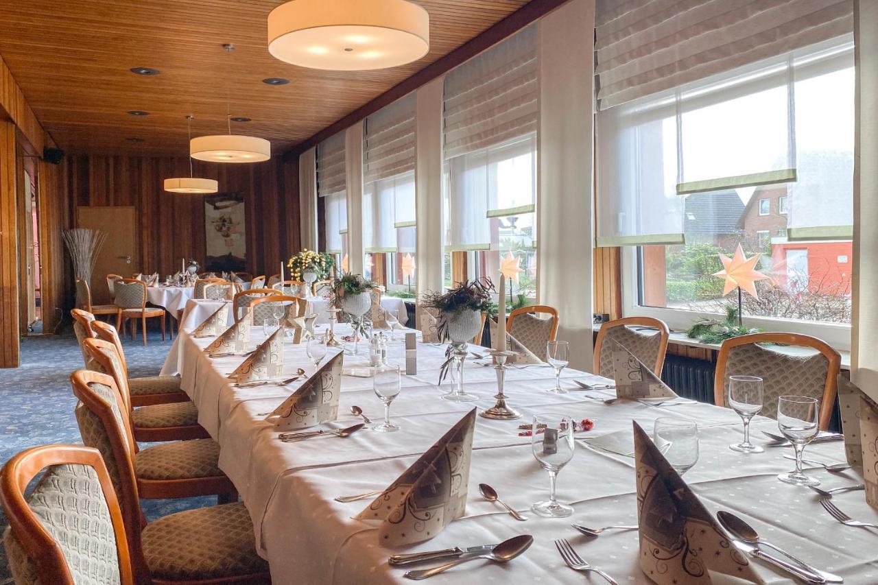 Hotel-Restaurant Vier Linden Stade Esterno foto